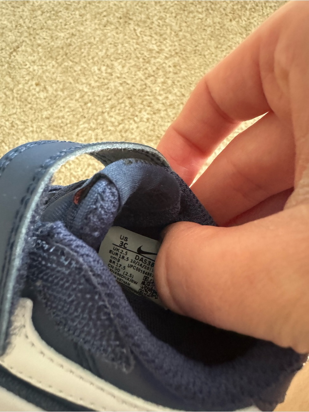 Nike Baby Shoes - 3C - Picture 3 of 4